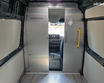 Синий Мерседес 131, объемом двигателя 2.2 л и пробегом 50 тыс. км за 30000 $, фото 17 на Automoto.ua