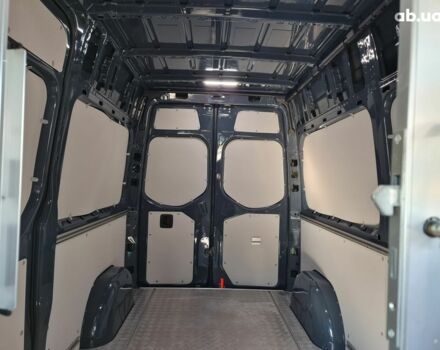 Синий Мерседес 131, объемом двигателя 2.2 л и пробегом 50 тыс. км за 30000 $, фото 16 на Automoto.ua