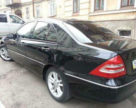 Черный Мерседес 1831, объемом двигателя 1.8 л и пробегом 220 тыс. км за 13900 $, фото 5 на Automoto.ua