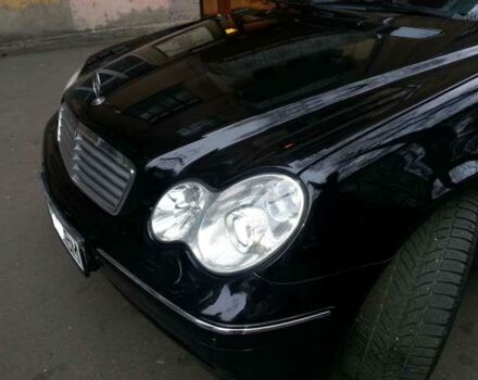 Черный Мерседес 1831, объемом двигателя 1.8 л и пробегом 220 тыс. км за 13900 $, фото 1 на Automoto.ua