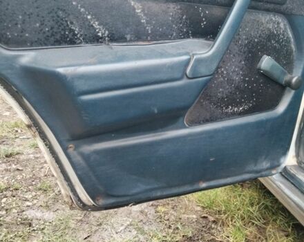 Білий Мерседес 190, об'ємом двигуна 2 л та пробігом 268 тис. км за 1700 $, фото 5 на Automoto.ua