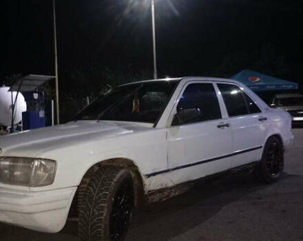 Білий Мерседес 190, об'ємом двигуна 2 л та пробігом 170 тис. км за 1499 $, фото 2 на Automoto.ua