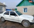 Белый Мерседес 190, объемом двигателя 2 л и пробегом 364 тыс. км за 1400 $, фото 1 на Automoto.ua