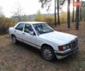 Белый Мерседес 190, объемом двигателя 2 л и пробегом 300 тыс. км за 1000 $, фото 1 на Automoto.ua