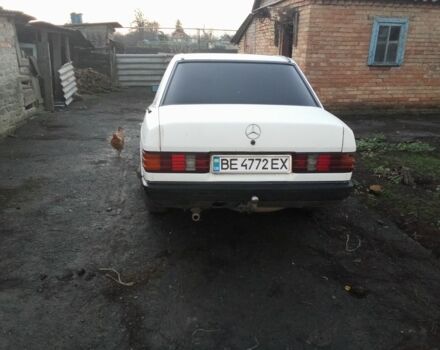 Белый Мерседес 190, объемом двигателя 2 л и пробегом 549 тыс. км за 1183 $, фото 7 на Automoto.ua