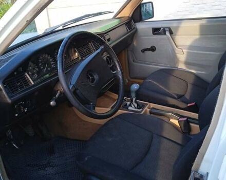 Білий Мерседес 190, об'ємом двигуна 0 л та пробігом 370 тис. км за 1700 $, фото 3 на Automoto.ua