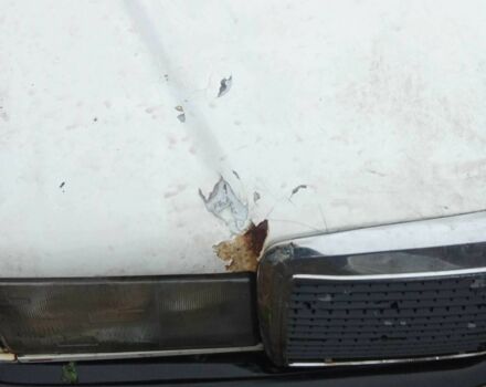 Білий Мерседес 190, об'ємом двигуна 2 л та пробігом 120 тис. км за 716 $, фото 7 на Automoto.ua