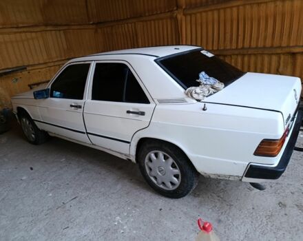 Білий Мерседес 190, об'ємом двигуна 2 л та пробігом 500 тис. км за 1560 $, фото 4 на Automoto.ua
