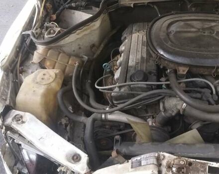 Белый Мерседес 190, объемом двигателя 2 л и пробегом 250 тыс. км за 650 $, фото 15 на Automoto.ua