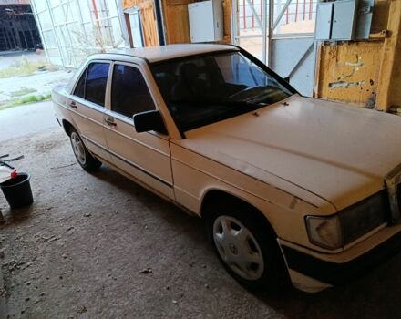 Білий Мерседес 190, об'ємом двигуна 2 л та пробігом 500 тис. км за 1560 $, фото 6 на Automoto.ua