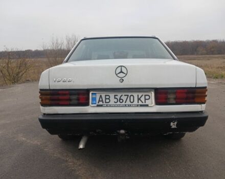 Белый Мерседес 190, объемом двигателя 2 л и пробегом 501 тыс. км за 1750 $, фото 4 на Automoto.ua