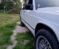 Белый Мерседес 190, объемом двигателя 2 л и пробегом 180 тыс. км за 485 $, фото 1 на Automoto.ua