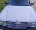 Белый Мерседес 190, объемом двигателя 2 л и пробегом 180 тыс. км за 485 $, фото 2 на Automoto.ua