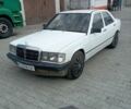 Белый Мерседес 190, объемом двигателя 2 л и пробегом 350 тыс. км за 1500 $, фото 1 на Automoto.ua