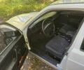 Белый Мерседес 190, объемом двигателя 2 л и пробегом 289 тыс. км за 1550 $, фото 4 на Automoto.ua