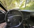 Белый Мерседес 190, объемом двигателя 2 л и пробегом 289 тыс. км за 1550 $, фото 10 на Automoto.ua