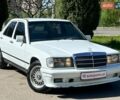 Белый Мерседес 190, объемом двигателя 2 л и пробегом 383 тыс. км за 1900 $, фото 1 на Automoto.ua