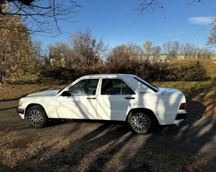 Білий Мерседес 190, об'ємом двигуна 2 л та пробігом 69 тис. км за 1350 $, фото 8 на Automoto.ua