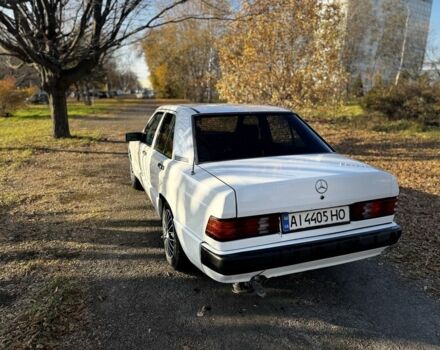 Білий Мерседес 190, об'ємом двигуна 2 л та пробігом 69 тис. км за 1350 $, фото 6 на Automoto.ua