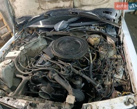 Белый Мерседес 190, объемом двигателя 2 л и пробегом 312 тыс. км за 950 $, фото 7 на Automoto.ua