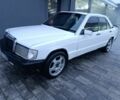 Белый Мерседес 190, объемом двигателя 2 л и пробегом 312 тыс. км за 950 $, фото 1 на Automoto.ua