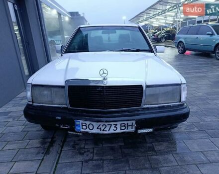 Белый Мерседес 190, объемом двигателя 2 л и пробегом 312 тыс. км за 950 $, фото 1 на Automoto.ua
