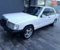 Белый Мерседес 190, объемом двигателя 2 л и пробегом 312 тыс. км за 950 $, фото 1 на Automoto.ua