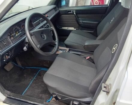 Белый Мерседес 190, объемом двигателя 0 л и пробегом 386 тыс. км за 1525 $, фото 7 на Automoto.ua