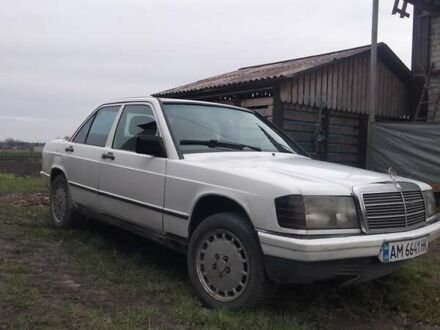 Білий Мерседес 190, об'ємом двигуна 2 л та пробігом 280 тис. км за 1700 $, фото 1 на Automoto.ua