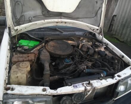 Белый Мерседес 190, объемом двигателя 2 л и пробегом 549 тыс. км за 1183 $, фото 1 на Automoto.ua