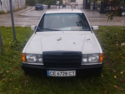 Белый Мерседес 190, объемом двигателя 2 л и пробегом 500 тыс. км за 1300 $, фото 1 на Automoto.ua