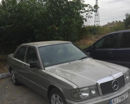 Бежевий Мерседес 190, об'ємом двигуна 2 л та пробігом 245 тис. км за 2100 $, фото 2 на Automoto.ua