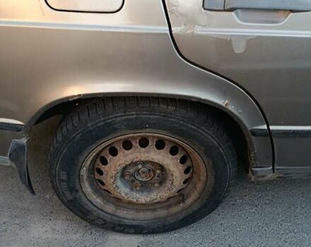 Бежевий Мерседес 190, об'ємом двигуна 2 л та пробігом 330 тис. км за 1500 $, фото 4 на Automoto.ua