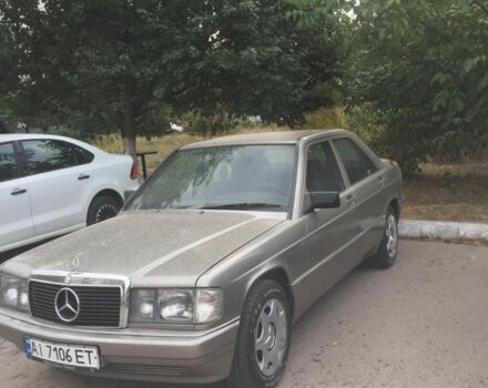 Бежевий Мерседес 190, об'ємом двигуна 2 л та пробігом 245 тис. км за 2100 $, фото 4 на Automoto.ua