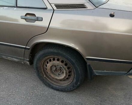 Бежевий Мерседес 190, об'ємом двигуна 2 л та пробігом 330 тис. км за 1500 $, фото 10 на Automoto.ua