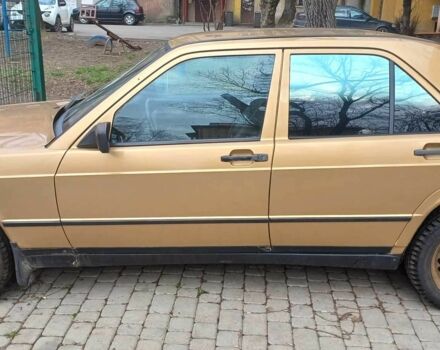 Бежевий Мерседес 190, об'ємом двигуна 2 л та пробігом 350 тис. км за 1800 $, фото 6 на Automoto.ua