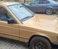 Бежевий Мерседес 190, об'ємом двигуна 2 л та пробігом 350 тис. км за 1800 $, фото 1 на Automoto.ua