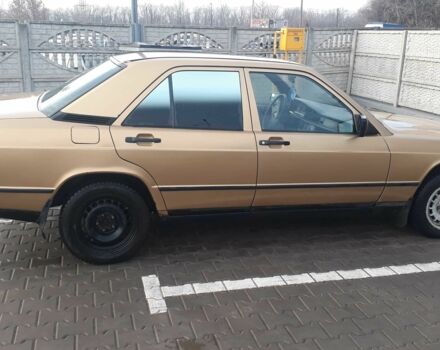 Бежевий Мерседес 190, об'ємом двигуна 2 л та пробігом 350 тис. км за 1700 $, фото 10 на Automoto.ua