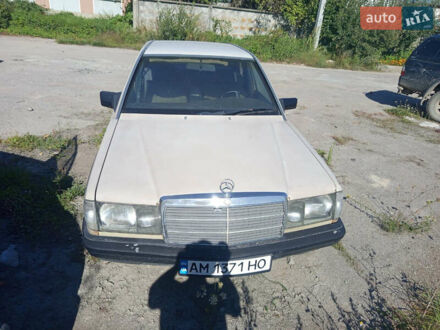 Бежевый Мерседес 190, объемом двигателя 2 л и пробегом 380 тыс. км за 1200 $, фото 1 на Automoto.ua