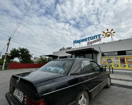 Чорний Мерседес 190, об'ємом двигуна 2 л та пробігом 2 тис. км за 2500 $, фото 5 на Automoto.ua