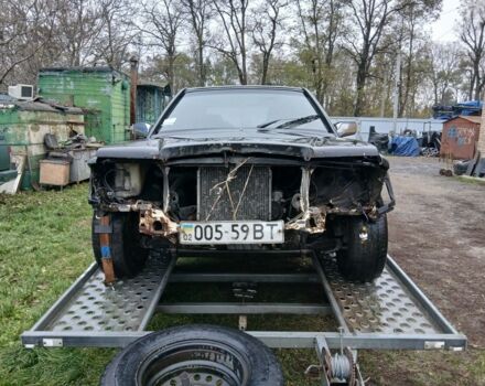 Чорний Мерседес 190, об'ємом двигуна 2 л та пробігом 300 тис. км за 750 $, фото 3 на Automoto.ua