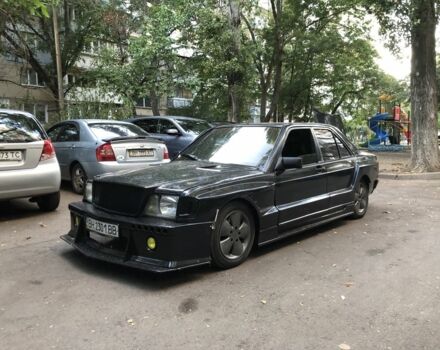 Черный Мерседес 190, объемом двигателя 2 л и пробегом 120 тыс. км за 1000 $, фото 6 на Automoto.ua