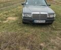 Черный Мерседес 190, объемом двигателя 2 л и пробегом 300 тыс. км за 880 $, фото 1 на Automoto.ua