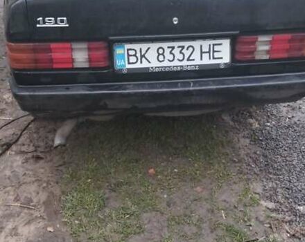 Чорний Мерседес 190, об'ємом двигуна 2.5 л та пробігом 630 тис. км за 2400 $, фото 5 на Automoto.ua