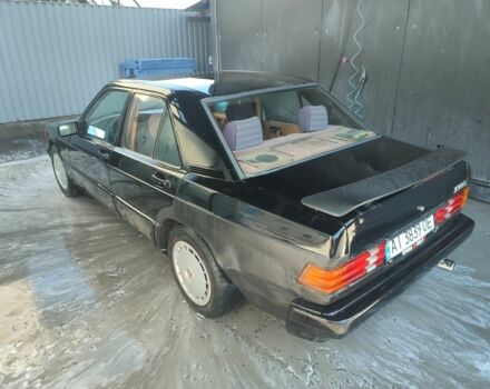 Чорний Мерседес 190, об'ємом двигуна 2 л та пробігом 300 тис. км за 1650 $, фото 3 на Automoto.ua