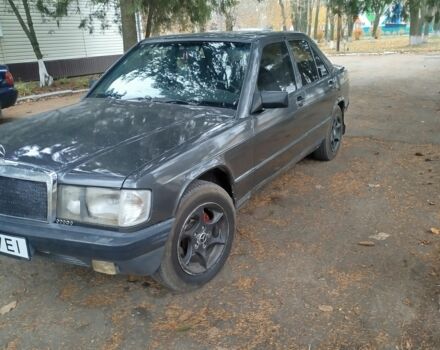 Чорний Мерседес 190, об'ємом двигуна 2 л та пробігом 350 тис. км за 2500 $, фото 1 на Automoto.ua