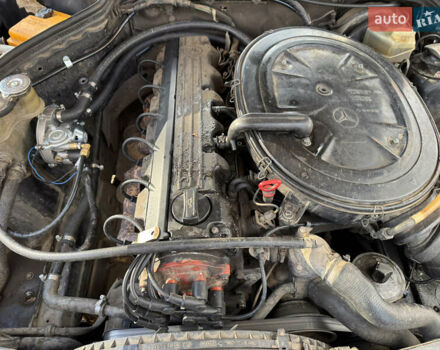 Черный Мерседес 190, объемом двигателя 2.6 л и пробегом 267 тыс. км за 2999 $, фото 12 на Automoto.ua