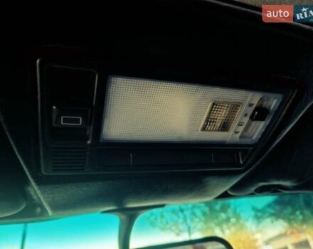 Черный Мерседес 190, объемом двигателя 2.3 л и пробегом 271 тыс. км за 4000 $, фото 31 на Automoto.ua