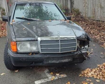 Чорний Мерседес 190, об'ємом двигуна 2 л та пробігом 470 тис. км за 765 $, фото 5 на Automoto.ua
