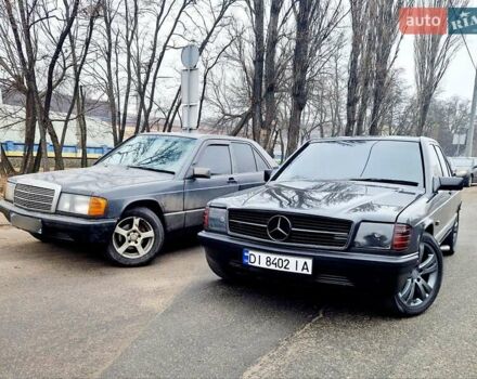 Черный Мерседес 190, объемом двигателя 2.3 л и пробегом 271 тыс. км за 4000 $, фото 36 на Automoto.ua